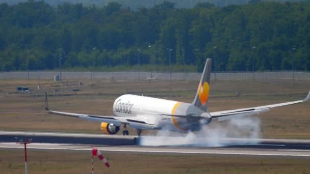 Condor boeing 767 pouso — Vídeo de Stock