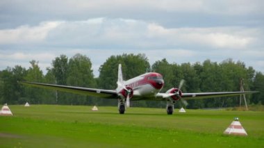 Douglas Dc-3 hızlandırmak