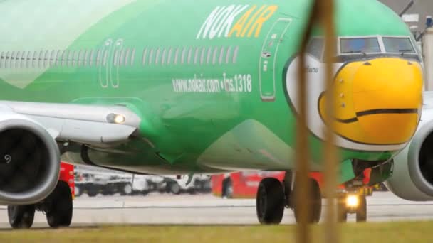 NOK αέρα Boeing 737 τροχοδρόμησης — Αρχείο Βίντεο