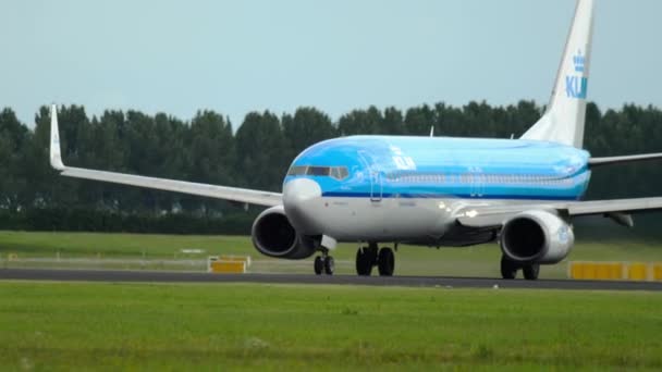 KLM Boeing 737 salida — Vídeo de stock