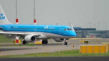 KLM Cityhop Embraer 190 taksifikasyon