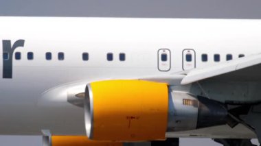 Condor boeing 767 açılış