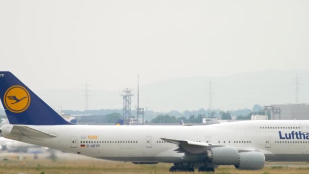 Frankfurt Nad Menem Niemcy Lipca 2017 Lufthansa Boeing 747 Abyp — Wideo stockowe