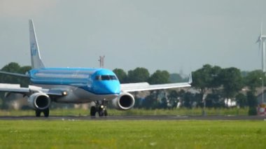 KLM Cityhopper Embraer 190 inişi