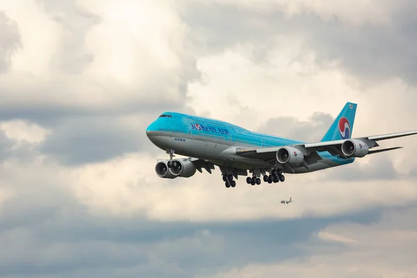 Boeing 747 Korean Air atterraggio — Foto Stock