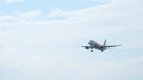 Airbus A320 yaklaşıyor — Stok video