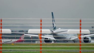 Cathay Pacific Airbus A350 Taksilemek