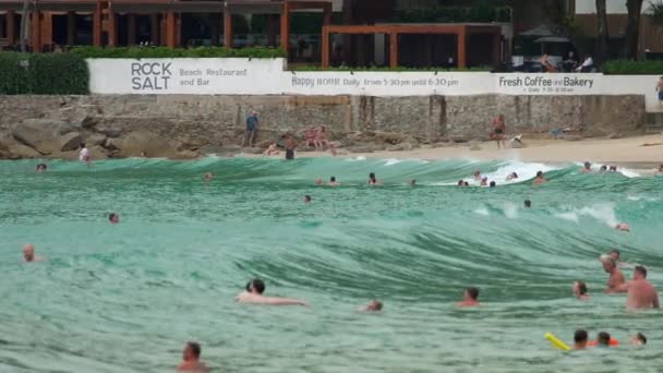 Férias nas ondas — Vídeo de Stock