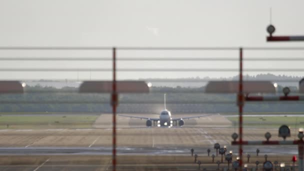 Düsenflugzeug gestartet — Stockvideo