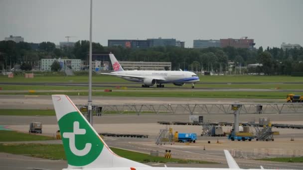 중국 항공에 어 버스 A350 출발 — 비디오