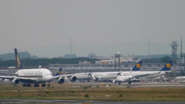Frankfurt Main Almanya Temmuz 2017 Singapur Hava Yolları Nın Airbus — Stok video