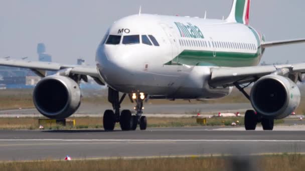 Letadlo před odletem — Stock video
