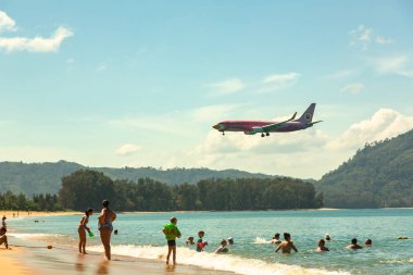 Boeing arası Nok Air Phuket üzerinde açılış