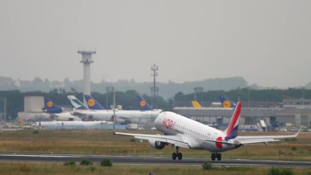 Hop leszállás Airfrance Embraer 190 — Stock videók