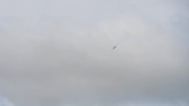 Sukhoi Su-34 bek oyuncu gösteri uçuş sırasında