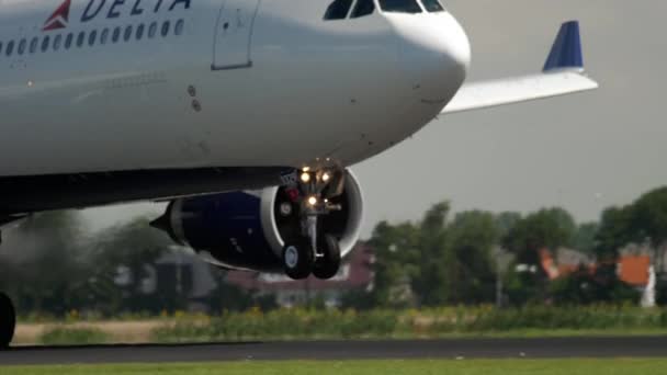 Atterrissage d'avions Widebody — Video