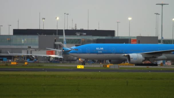 Amsterdam Paesi Bassi Luglio 2017 Klm Asia Boeing 777 Bqh — Video Stock