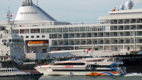 Ocean Ship à Singapour Cruise Centre — Video