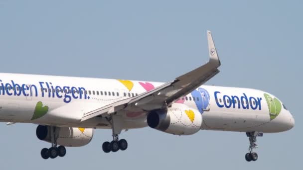 Condor Boeing 757 leszállás — Stock videók