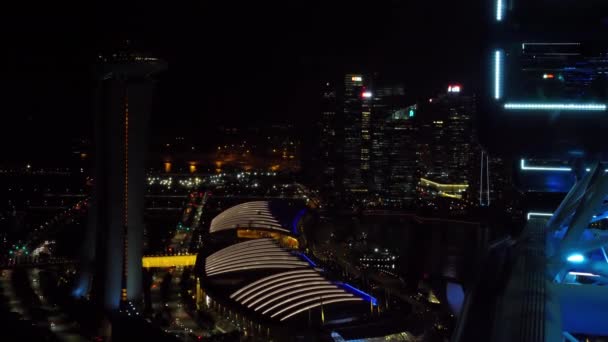 Városképet gazdagító épületnek szánták kilátás Singapore Flyer — Stock videók