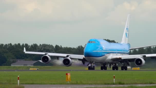 Klm boeing 747 beschleunigen vor Abflug — Stockvideo