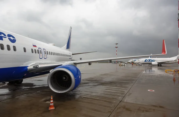 Boeing preparing for departure — Stock Photo, Image