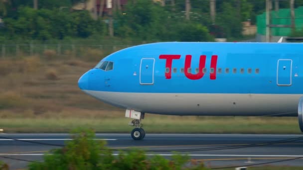 Freinage de l'avion après atterrissage — Video