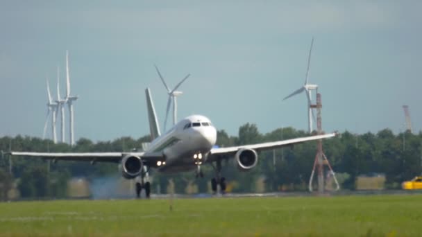 Airbus A319 aterrizaje — Vídeo de stock