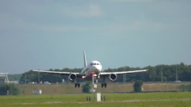 Airbus A319 açılış