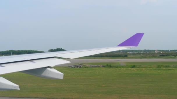 Вылет из аэропорта Суварнабхуми, Бангкок — стоковое видео