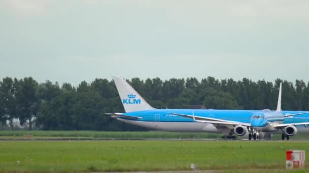 KLM Cityhopper Embraer 190 odjazd — Wideo stockowe