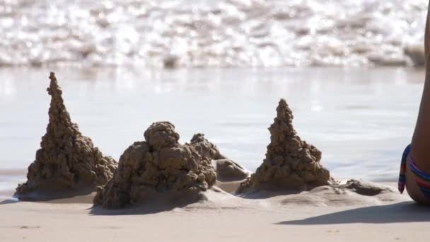 Kastil pasir di pantai — Stok Video