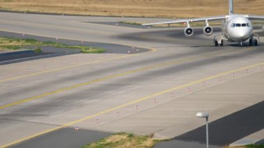 İngiliz aeroapace 146 avro Rj85 Taksilemek