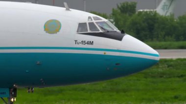 Kazakistan Tupolev 154 taksi