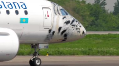 Hava Astana Embraer inişi