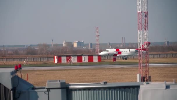 Bombardier Challenger 650 aterragem — Vídeo de Stock