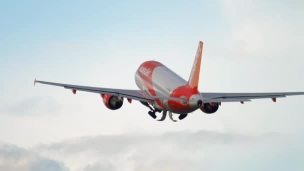 Αναχώρηση easyJet Airbus 320 — Αρχείο Βίντεο