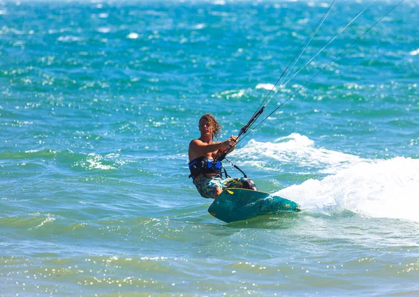 Trucos de patinaje sobre kite — Foto de Stock