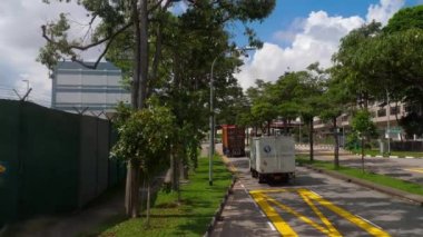 Otobüs yoldan Singapur