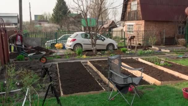 Famiglia in giardino, timelapse — Video Stock