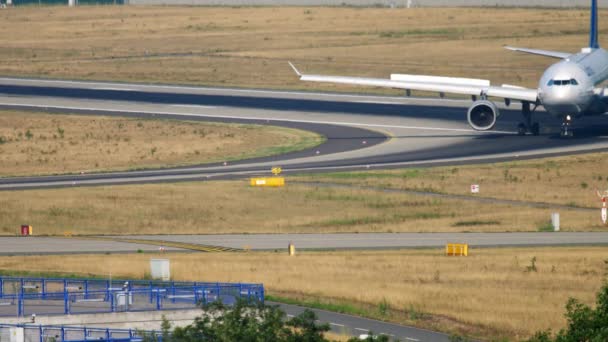 Lufthansa Airbus A330 ταξιδιά — Αρχείο Βίντεο