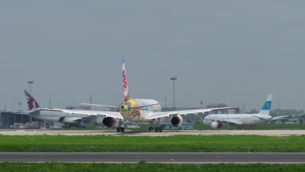 Salida de Sunday Airlines Boeing 757 — Vídeos de Stock