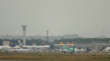 Aer Lingus Airbus A320 kalkış