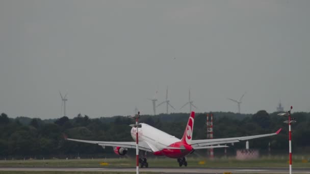 Airberlin Airbus 330 despegue — Vídeos de Stock