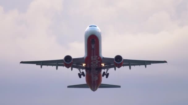 Airberlin Airbus A320 vertrek — Stockvideo