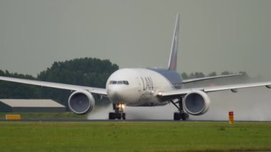 Lan Kargo Boeing 777 kalkış