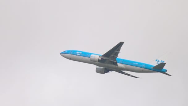 KLM Boeing 777 salida — Vídeo de stock