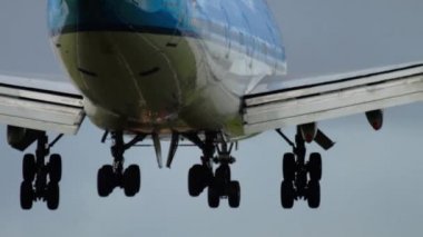 KLM Boeing 747 açılış