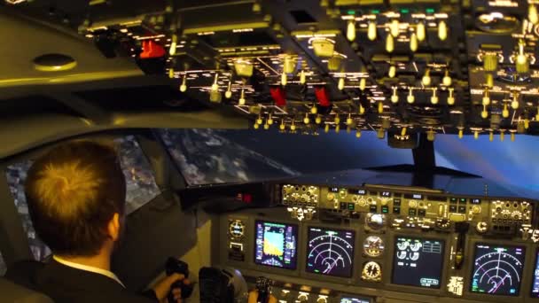 Kokpit samolotu cywilnego. — Wideo stockowe