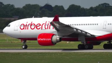 Airberlin Airbus 330 kalkış